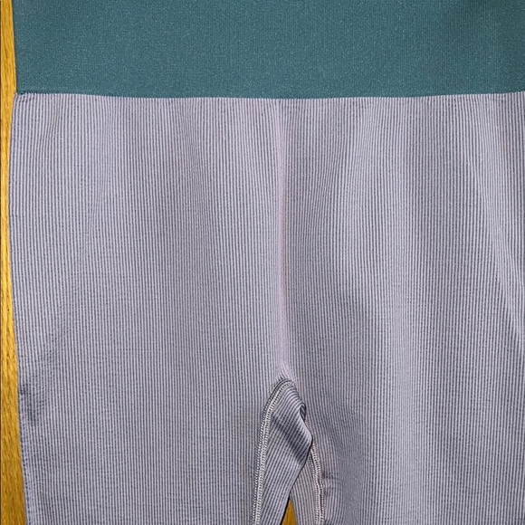 DSG Blue/Green and Light Purple Leggings with Stretchy Ribbed fabric Sz Sm - Picture 3 of 8